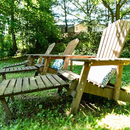 The Pines Of Dresden Bed and Breakfast Buitenkant foto