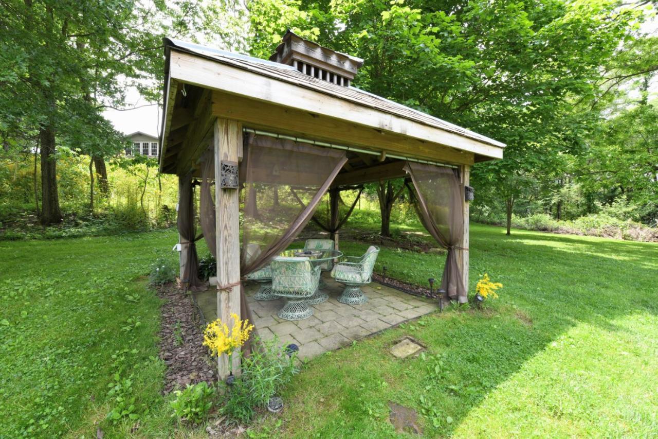 The Pines Of Dresden Bed and Breakfast Buitenkant foto
