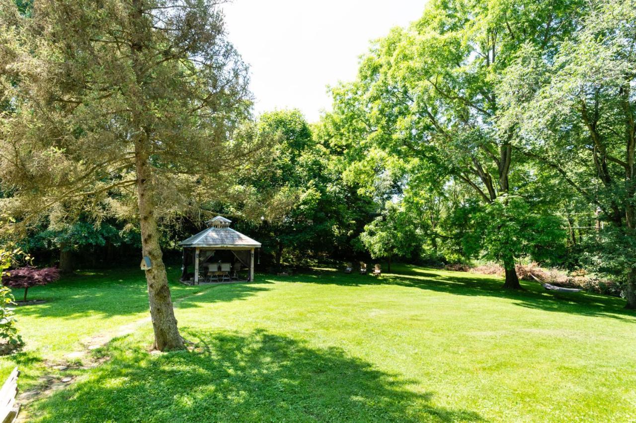 The Pines Of Dresden Bed and Breakfast Buitenkant foto